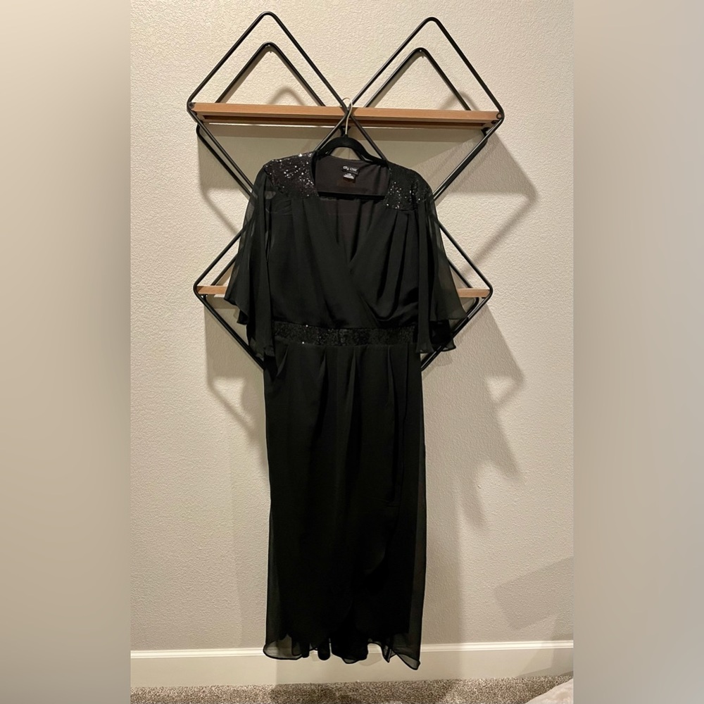 Plus Size Evening dress size 20 perfect condition